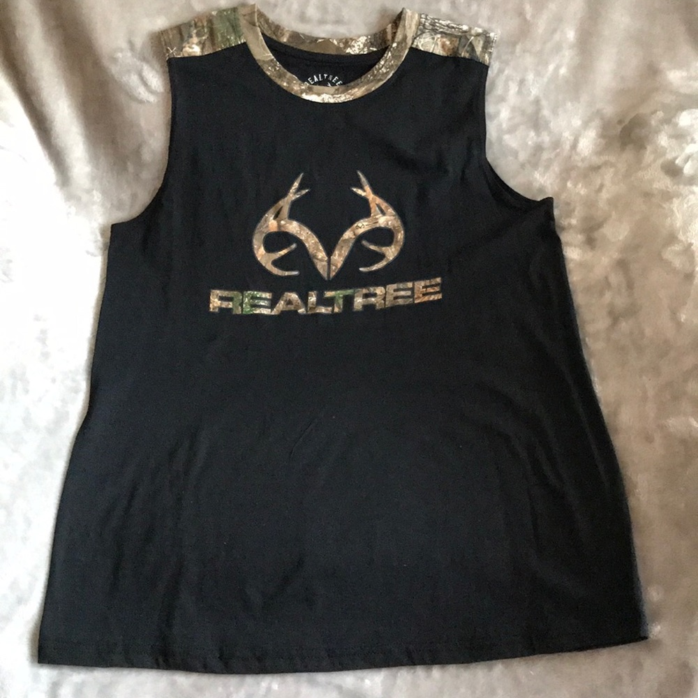 Men’s Realtree Sleeveless Shirt